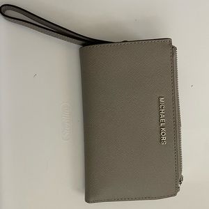 michael kors wallet